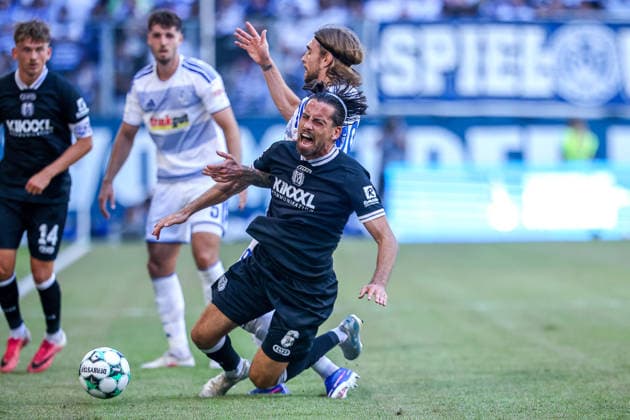 2026.08.08, xkwix, Fußball, 3. Liga, MSV Duisburg - SV Meppen, Schauinsland-Reisen-Arena, 1.Spieltag, Saison 2026 2027: Ersin Zehir (SV Meppen 6) im Zweikampf gegen Joshua Bitter (MSV Duisburg 29) DFB regulations prohibit any use of photographs as image sequences and or quasi-video. Photo: xKamilxWilkowskixPressefotoKochx Nordrhein-Westfalen Deutschland