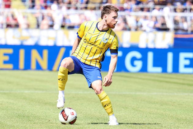 Deutschland: Regionalliga Nordost 2026 2027, 4. Spieltag, 1.FC Lok Leipzig - Hertha BSC II, Bruno-Plache-Stadion (Leipzig): Dorian Äaevis Cevis (1. FC Lokomotive Leipzig, 22) am Ball Copyright: xLucasxWalterx