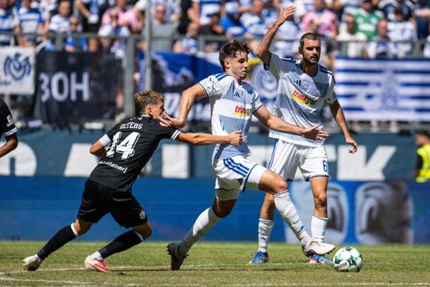 3.Liga MSV Duisburg - SV Meppen ** NUR FÜR REDAKTIONELLE ZWECKE ** EDITORIAL USE ONLY **<p>Fußball 3.Liga MSV Duisburg - SV Meppen am 08.08.26 in der Schauinsland-Reisen Arena in Duisburg Tobias Fleckstein( Duisburg ) Duisburg Copyright: JakobxKlos