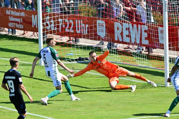 08.08.2026, GER, Freundschaftsspiel SV Werder Bremen vs Paderborn Fussball, Saison 2026 2027), 1.FBL Torwart Karl Hein (Werder Bremen 01) Amos Pieper (Werder Bremen 05) Oythe Stadion am Oyther Berg Niedersachsen Deutschland Copyright: xnordphotoxGmbHx xKFOTOx