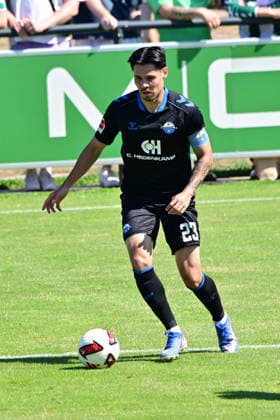 08.08.2026, GER, Freundschaftsspiel SV Werder Bremen vs Paderborn Fussball, Saison 2026 2027), 1.FBL Raphael Obermair (SC Paderborn 07 23) Oythe Stadion am Oyther Berg Niedersachsen Deutschland Copyright: xnordphotoxGmbHx xKFOTOx