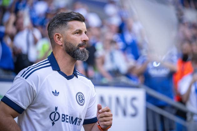 08.08.2026, Fussball, Saison 2026 2027, Testspiel, FC Schalke 04 - Atalanta Bergamo, Trainer Miron Muslic (FC Schalke 04) Gelsenkirchen Veltins Arena Nordrhein-Westfalen Deutschland xRHR-FOTO YYx Copyright: KROEGER RHR-FOTOx RHR-FOTO YY