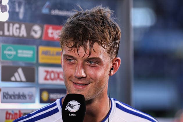2026.08.08, xkwix, Fußball, 3. Liga, MSV Duisburg - SV Meppen, Schauinsland-Reisen-Arena, 1.Spieltag, Saison 2026 2027: Conor Noß (MSV Duisburg 14) beim Interview nach dem Spiel DFB regulations prohibit any use of photographs as image sequences and or quasi-video. Photo: xKamilxWilkowskixPressefotoKochx Nordrhein-Westfalen Deutschland