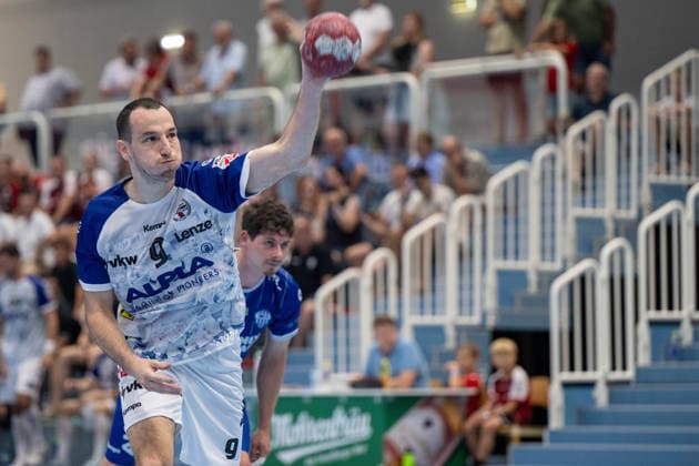 HANDBALL - ALPLA Sommercup HARD,AUSTRIA,08.AUG.26 - HANDBALL - ALPLA Sommercup, third place match, HC Hard vs TBV Lemgo Lippe. Image shows Ante Tokic (Hard).  GEPAxpictures xOliverxLerch