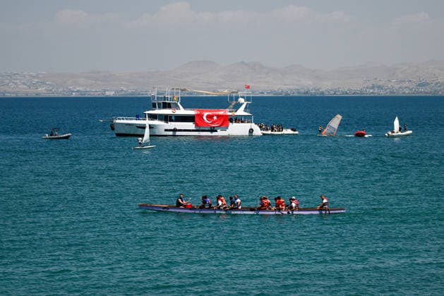 12th Van Sea Water Sports Festival kicks off on Lake Van VAN, TURKIYE - AUGUST 08: A view of participants and athletes taking part in the 12th Van Sea Water Sports Festival held at the Edremit-Gebze Water Sports Center on the shores of Lake Van in Van, Turkiye, on August 08, 2026. Organized to promote Lake Van and boost local tourism, the two-day event features Beach volleyball, Beachvolleyball and handball matches, flyboard demonstrations, canoeing, rowing, dragon boat races, and various recreational activities. Ozkan Bilgin Anadolu Van Turkey. Editorial use only. Please get in touch for any other usage. Copyright: x2026xAnadoluxOzkanxBilginx