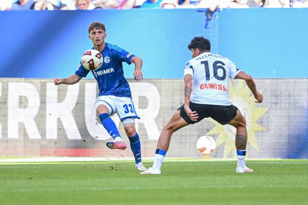 08.08.2026, Fussball, Saison 2026 2027, Testspiel, FC Schalke 04 - Atalanta Bergamo, Vitalie Becker (FC Schalke 04), Raoul Bellanova (Atalanta Bergamo) xRHR-FOTO YYx Copyright: KROEGER RHR-FOTOx RHR-FOTO YY