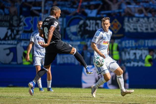 3.Liga MSV Duisburg - SV Meppen ** NUR FÜR REDAKTIONELLE ZWECKE ** EDITORIAL USE ONLY **<p>Fußball 3.Liga MSV Duisburg - SV Meppen am 08.08.26 in der Schauinsland-Reisen Arena in Duisburg Max Besuschkow( Duisburg ) Duisburg Copyright: JakobxKlos