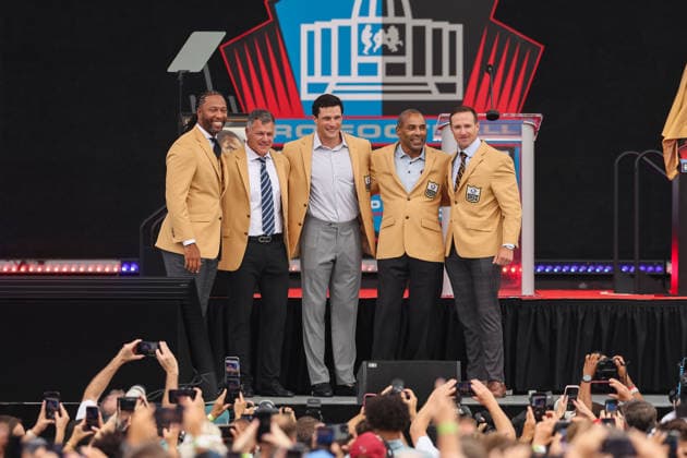 August 8, 2026, Canton, Ohio, USA: 2026 Pro Football Hall of Fame Class DREW BREES, ROGER CRAIG, LARRY FITZGERALD, LUKE KUECHLY and ADAM VINATIERI at the 2026 Pro Football Hall of Fame Enshrinement ceremony at Tom Benson Hall of Fame Stadium on August 8, 2026 in Canton, Ohio. NFL, American Football Herren, USA 2026: Pro Football Hall Of Fame Enshrinement - ZUMAs335 20260808_znp_s335_012 Copyright: xMatthewxSmithx
