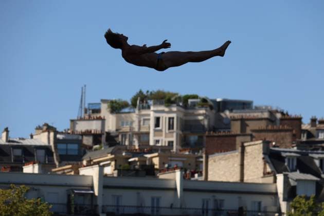 Championnat d Europe de natation PHOTOPQR LE COURRIER PICARD Haslin ; Paris ; 08 08 2026 ; 08 08 26 Championnat d Europe de natation Plongeon de haut vol hommes 20 metres dans la Seine Photo Fred Haslin LEN European Aquatics Championships, at the Seine River in Paris on August 8, 2026 Paris 75 France  Copyright: xPHOTOPQR LExCOURRIERxPICARD MAXPxHaslinx 20260808LCP5211 20260808LCP5211