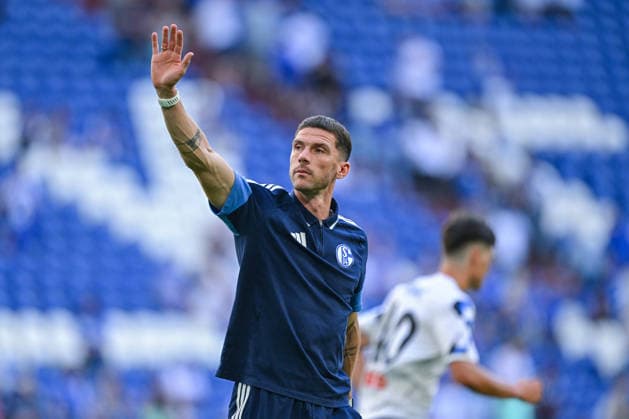 08.08.2026, Fussball, Saison 2026 2027, Testspiel, FC Schalke 04 - Atalanta Bergamo, Robin Gosens (FC Schalke 04) xRHR-FOTO YYx Copyright: KROEGER RHR-FOTOx RHR-FOTO YY