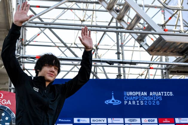 Pavel Istomin Neutral Athlete B prepares to compete in the high diving 20m Round 3-4 Men Final during the European Aquatics Championships at the River Seine in Paris (France), August 8, 2026. Andrea Staccioli