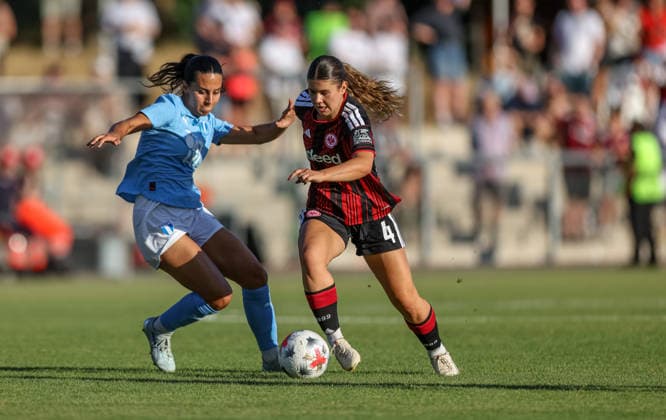 GER, Frankfurt, Eintracht Frankfurt vs Malmö FF, UEFA Womens Champions League, Fussball, UEFA, Spielzeit 2026 2027, Stadion am Brentanobad, Qualifikation, Finale im Bild v.l.: Vesna Milivojevic (Malmö FF 11), Noemi Ivelj (Eintracht Frankfurt Frauen 4), Zweikampf DFB DFL REGULATIONS PROHIBIT ANY USE OF PHOTOGRAPHS AS IMAGE SEQUENCES AND OR QUASI-VIDEO, 08.08.2026 Copyright: HMBxMedia HendrikxHamelau