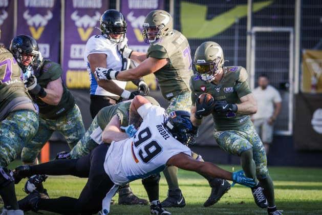 AMERICAN FOOTBALL - AFLE, Vikings vs Panthers VIENNA,AUSTRIA,08.AUG.26 - AMERICAN FOOTBALL - AFLE, American Football League Europe, Vienna Vikings vs Panthers Wroclaw. Image shows Jamie Riedel (Panthers) and Johannes Schuetz (Vikings).  GEPAxpictures xDavidxBitzan