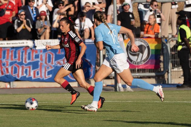 08.08.2026, xhfmx, Fussball UEFA WCLQ, Eintracht Frankfurt - Malmö FF v.l. Hayley Raso (Eintracht Frankfurt, 16), Courtney Nevin (Malmö FF, 18) (DFL DFB REGULATIONS PROHIBIT ANY USE OF PHOTOGRAPHS as IMAGE SEQUENCES and or QUASI-VIDEO) Frankfurt