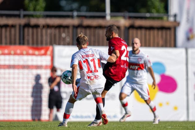 Fabian Eisele (SG Sonnenhof Großaspach, 23) im Zweikamf mit Georg Strauch (Fortuna Köln, 11), SG Sonnenhof Großaspach vs. Fortuna Köln, Fussball, 3. Liga, 1. Spieltag, 08.08.2026, DFB regulations prohibit any use of photographs as image sequences and or quasi-video Aspach Baden-Wuerttemberg Deutschland