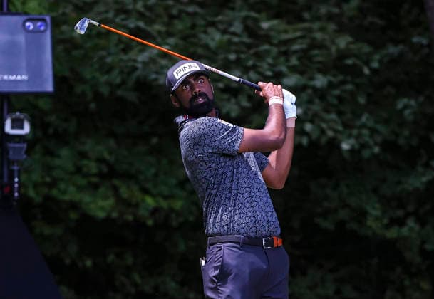 August 8, 2026: Sahith Theegala tees off at the second hole during third round at 2026 Wyndham Championship, Sedgefield Country Club in Greensboro, North Carolina. CSM PGA, Golf Herren 2026: Wyndham Championship Aug 08  - ZUMAc04_ 20260808_zma_c04_063 Copyright: xDavidxBeachx