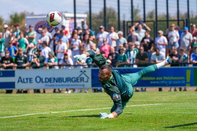 Markus Kolke (Werder Bremen, 25), Deutschland: Fussball, Saison 2026 27, erstes Testspiel des Tages, 08.08.2026, Werder Bremen vs SC Paderborn 07, Stadion am Oyther Berg (Oythe, Vechta, Niedersachsen) Copyright: xLeonxFrickx