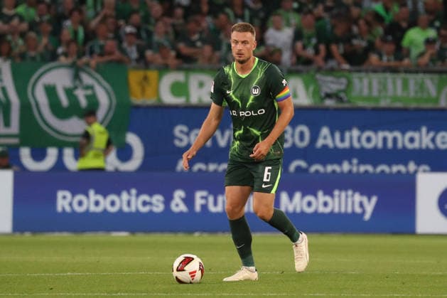 08.08.2026, xgox, Fussball, 2. Bundesliga, VfL Wolfsburg - 1. FC Kaiserslautern v.l. Hauke Wahl (Wolfsburg, 6) Freisteller, Einzelbild, Ganzkoerper, single frame (DFL DFB REGULATIONS PROHIBIT ANY USE OF PHOTOGRAPHS as IMAGE SEQUENCES and or QUASI-VIDEO) Wolfsburg