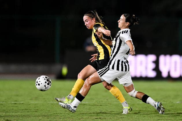 260808 Vilma Koivisto of Hammarby and Julia Bartel of Juventus during the Women s Champions League qualifying match between Juventus and Hammarby on August 8, 2026 in Turin. Photo: Daniele Buffa BILDBYRAN COP 18 XY0123 fotboll football soccer fotball uefa womens champions league juventus hammarby dam bbeng Copyright: DANIELExBUFFA BB260808BB522