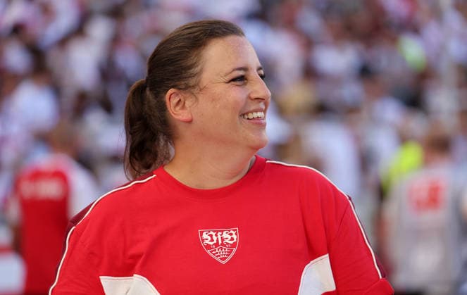 Stuttgart , VfB Stuttgart Saisoneröffnung VfB Stuttgart vs. Everton FC, Ania Rösler (Stadionssprecherin VfB Frauen)