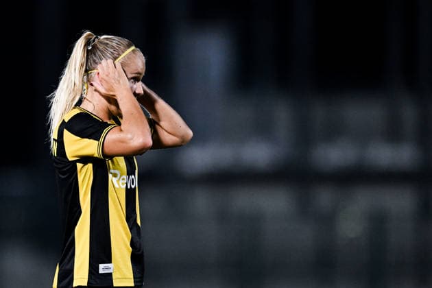 260808 Stina Lennartsson of Hammarby looks dejected during the Women s Champions League qualifying match between Juventus and Hammarby on August 8, 2026 in Turin. Photo: Daniele Buffa BILDBYRAN COP 18 XY0123 fotboll football soccer fotball uefa womens champions league juventus hammarby dam bbeng depp Copyright: DANIELExBUFFA BB260808BB661