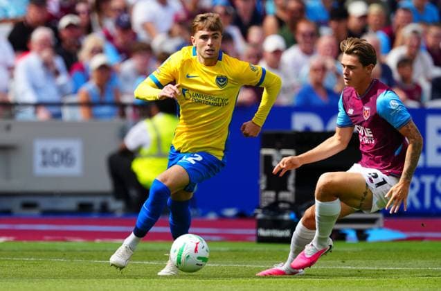 Zak Swanson of Portsmouth and Lewis Orford of West Ham United West Ham United v Portsmouth, EFL Carabao Cup, First Round, Football, London Stadium, London, UK - 08 Aug 2026London London Stadium United Kingdom EDITORIAL USE ONLY No use with unauthorised audio, video, data, fixture lists, club league logos or live services. Online in-match use limited to 120 images, no video emulation. No use in betting, games or single club league player publications.  Copyright: xJavierxGarcia Shutterstockx 17051072hg