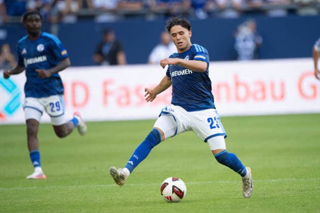 Soufiane EL-FAOUZI (GE) Aktion, Einzelaktion Fussball Freundschaftsspiel FC Schalke 04 - Atalanta Bergamo 0-3 am 08.08.2026 in der Veltins-Arena Gelsenkirchen Deutschland. DFL regulations prohibit any use of photographs as image sequences and or quasi-video Â