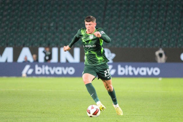 08.08.2026 Fußball Herren 2026 2027 2. Bundesliga 1. Spieltag VfL Wolfsburg - 1. FC Kaiserslautern Volkswagen Arena Wolfsburg Muhammed Damar (Wolfsburg, 20, grün) am Ball. Wolfsburg Niedersachsen Deutschland