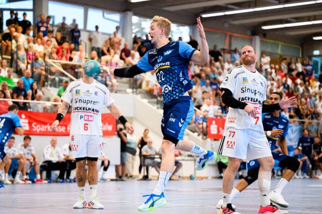 Altensteig: SCup - 26 27 - HC Erlangen - TVB Stuttgart Torben Matzken (Stuttgart) Altensteig Eichwaldhalle Baden-Württemberg Deutschland