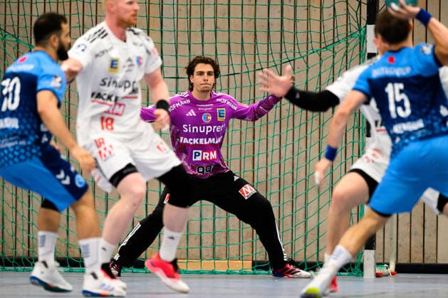 Altensteig: SCup - 26 27 - HC Erlangen - TVB Stuttgart Torhueter Tin Herceg (HC Erlangen) Altensteig Eichwaldhalle Baden-Württemberg Deutschland