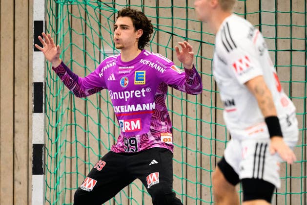 Altensteig: SCup - 26 27 - HC Erlangen - TVB Stuttgart Torhueter Tin Herceg (HC Erlangen) Altensteig Eichwaldhalle Baden-Württemberg Deutschland