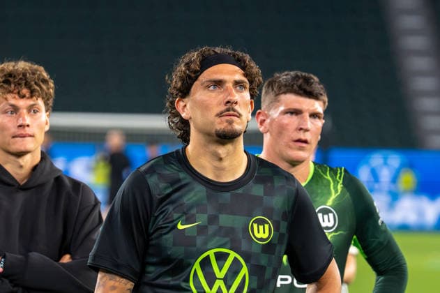 Deutschland: Fussball 2. Bundesliga, 1. Spieltag 2026 2027, VfL Wolfsburg - 1. FC Kaiserslautern am 08.08.2026 in Wolfsburg (Volkswagen-Arena): Fraser Hornby (VfL Wolfsburg, 10) nach dem Spiel. Enttäuscht. Wolfsburg Volkswagen Arena Deutschland Copyright: xSvenxHeidmannx