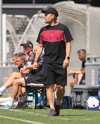 Stuttgart , VfB Stuttgart Saisoneröffnung VfB Stuttgart Frauen vs. TSG 1899 Hoffenheim Frauen , Nico Schneck ( VfB )