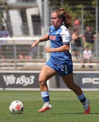 Stuttgart , VfB Stuttgart Saisoneröffnung VfB Stuttgart Frauen vs. TSG 1899 Hoffenheim Frauen , Laia Martret Jimenez ( Hoff )