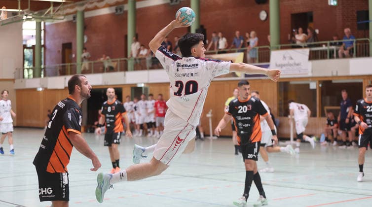 Handball, Testspiel, SG BBM Bietigheim - Kadetten Schaffhausen Bönnigheim , Handball SG BBM Bietigheim vs. Kadetten Schaffhausen , Moritz Strosack ( BBM )
