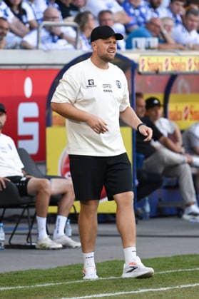 Trainer Lucas Beniermann (SV Meppen) 08.08.2026, Fussball, 3. Liga, Saison 2026 27, 1. Spieltag, MSV Duisburg - SV Meppen 3:0 DFB regulations prohibit any use of photographs as image sequences and or quasi-video Duisburg Schauinsland Reisen Arena Nordrhein Westfalen Deutschland