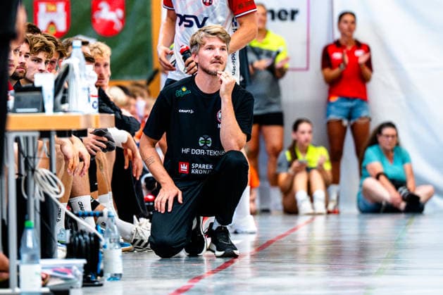 09.08.2026, xdobgx, Handball Heide-Cup 2026, HOJ Elite - Provence Aix v.l. Nicolaj Andersson (HoJ Elite, Trainer) Portrait, Portraet, Einzelbild Schneverdingen