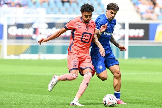 Mechelen s Bilal Bafdili and Gent s Filipe Alves Tiago pictured in action at a soccer match between KAA Gent and KV Mechelen, Sunday 9 August 2026 in Gent, on day 1 of the 2026-2027 Jupiler Pro League first division of the Belgian championship. JILLxDELSAUX  x183011507x