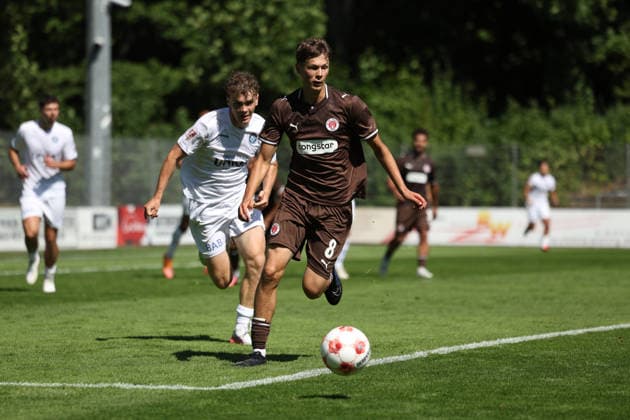 Fußball I Herren I Saison 2026 2027 I Regionalliga Nord I 2.Spieltag I FC St.Pauli II - Bremer SV I 09.08.2026 Mats Herrmann (8, FC St.Pauli II) Norderstedt Edmund Plambeck Stadion Schleswig-Holstein Deutschland Copyright: xLobeca RalfxHomburgx