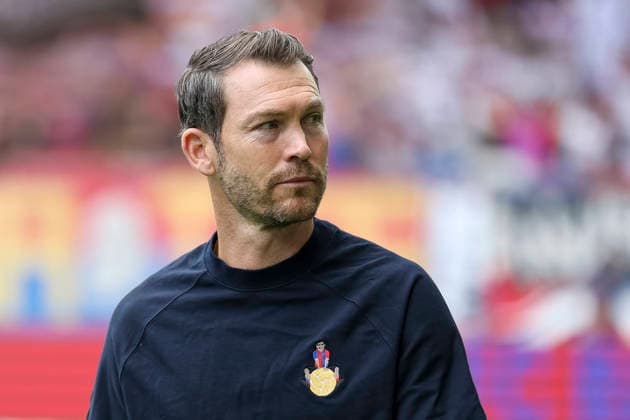 Stephan Lichtsteiner (FC Basel, Trainer) vor Spielbeginn , Schweiz, Fussball, Super League, 3.Spieltag, 2026 2027, FC Basel 1893 vs. FC Thun, 09.08.2026, Basel Sankt Jakob Park Schweiz Copyright: xGrantxHubbsx