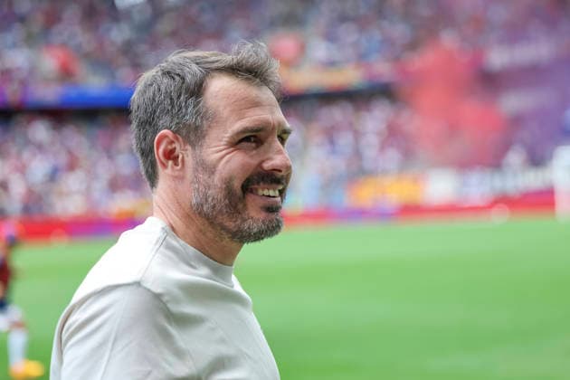 Gian-Luca Privitelli (FC Thun, Trainer) vor Spielbeginn , Schweiz, Fussball, Super League, 3.Spieltag, 2026 2027, FC Basel 1893 vs. FC Thun, 09.08.2026, Basel Sankt Jakob Park Schweiz Copyright: xGrantxHubbsx