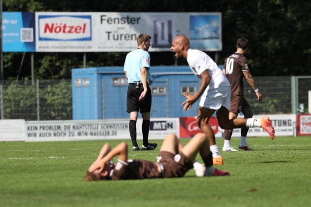 Fußball I Herren I Saison 2026 2027 I Regionalliga Nord I 2.Spieltag I FC St.Pauli II - Bremer SV I 09.08.2026 Siegjubel bei Anthony Nwachukwu (5, Bremer SV) Norderstedt Edmund Plambeck Stadion Schleswig-Holstein Deutschland Copyright: xLobeca RalfxHomburgx