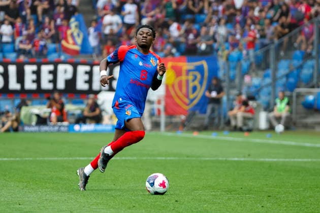 Kazeem Olaigbe (FC Basel, 11) am Ball , Schweiz, Fussball, Super League, 3.Spieltag, 2026 2027, FC Basel 1893 vs. FC Thun, 09.08.2026, Basel Sankt Jakob Park Schweiz Copyright: xGrantxHubbsx