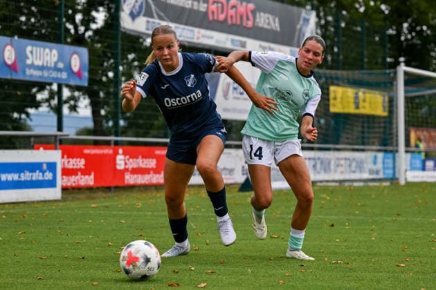 09.08.2026, Fußball, 2. Frauen-Bundesliga, 2026 2027, 2. Spieltag,SC Sand - SG 99 Andernach Sophia Gerber (18 Sand) und Mia Trombin (Andernach) im Zweikampf.