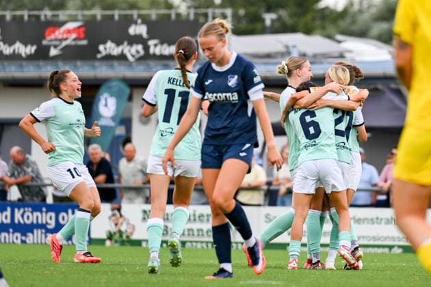 Freude bei den Andernacherinnen nach dem wichtigen 2:1.
