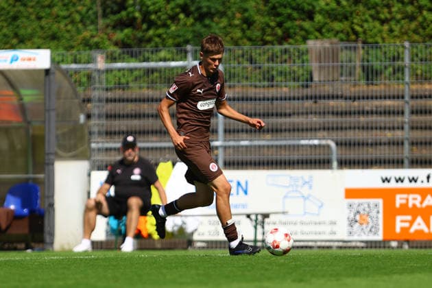 8 Mats Herrmann (FC St. Pauli U23) Fußball I Herren I Regionalliga Nord I Saison 2026-2027 I 2. Spieltag I FC St. Pauli U23 - Bremer SV I 09.08.2026 I Edmund-Plambeck-Stadion