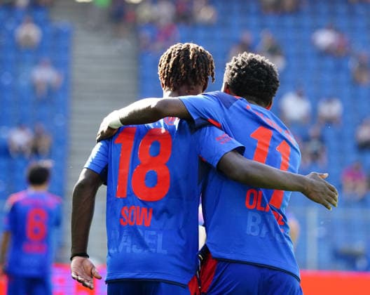 09.08.2026 Schweiz Fussball Herren Super League Saison 2026-2027 FC Basel - FC Thun 4:2 Bild Asane Sow, Kazeem Olaigabe FC Basel. Torjubel