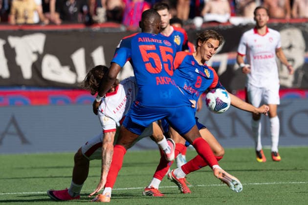 BASEL, SWITZERLAND - August 9: L-R) Marc Gutbub of Thun, Akpe Victory of Basel, Jonas Harder of Basel during the Swiss Super League 2026 27 match between FC Basel 1893 and FC Thun at St. Jakob-Park on August 9, 2026 in Basel, Switzerland. Basel Basel-Stadt Switzerland Copyright: xJustPictures.ch PascalxvonxBürenx jp-en-EuSpIm-Pavo_Fotografie-07279