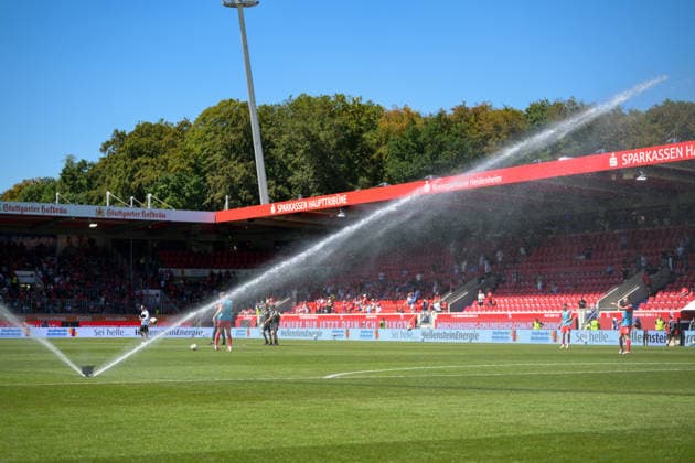 Fußball, 2. Bundesliga, 20260808, 1. FC Heidenheim - VfL Osnabrück. Im Bild Symbolbild Rasensprenger. Heidenheim Voith-Arena Baden-Württemberg Deutschland Copyright: Passion2Press MarkusxFischerx