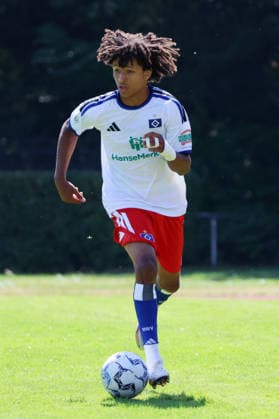Fußball, U19, FC St. Pauli - Hamburger SV U19 DFB-Nachwuchsliga - Vorrunde Gruppe A FC St.Pauli - Hsamburger SV im Hammer Park Stadion Thierry Sedlatschek (HSV)